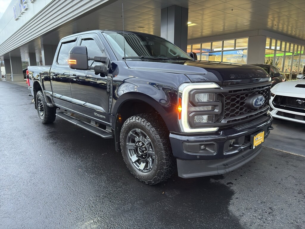 Used 2023 Ford F-350 Lariat Super Duty Crew Cab