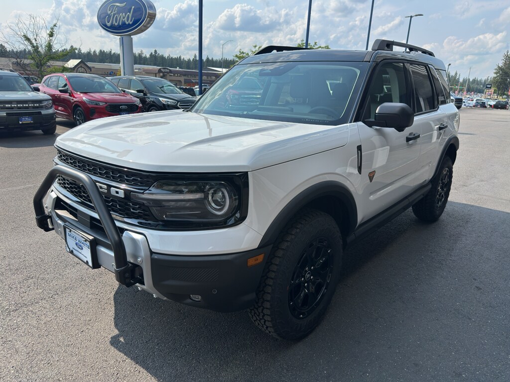 2025 Ford Bronco Sport Badlands photo 3