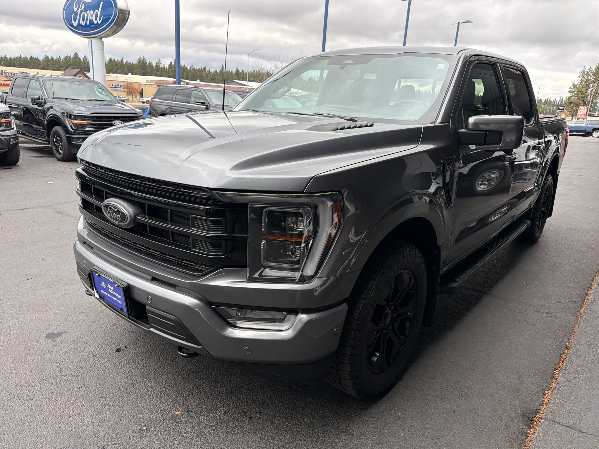 Used 2022 Ford F-150 Lariat Crew Cab
