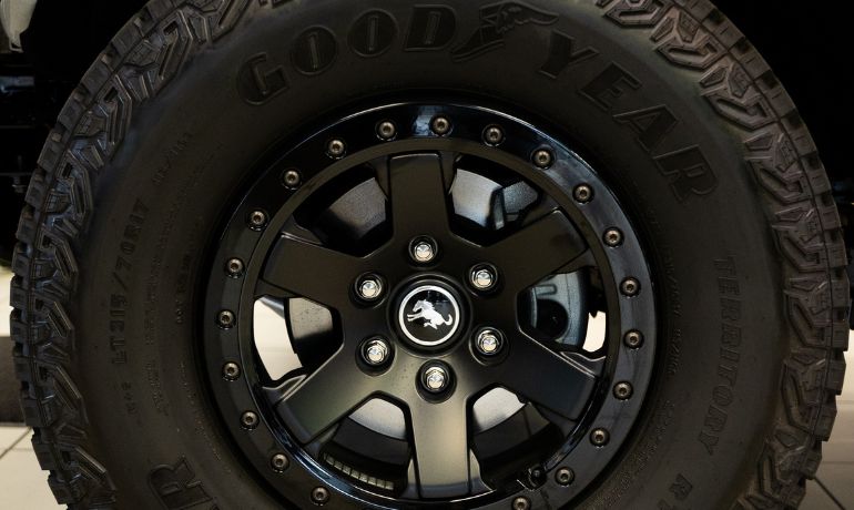 How%20to%20Choose%20the%20Right%20Tires%20for%20Summer%20Adventures.jpg