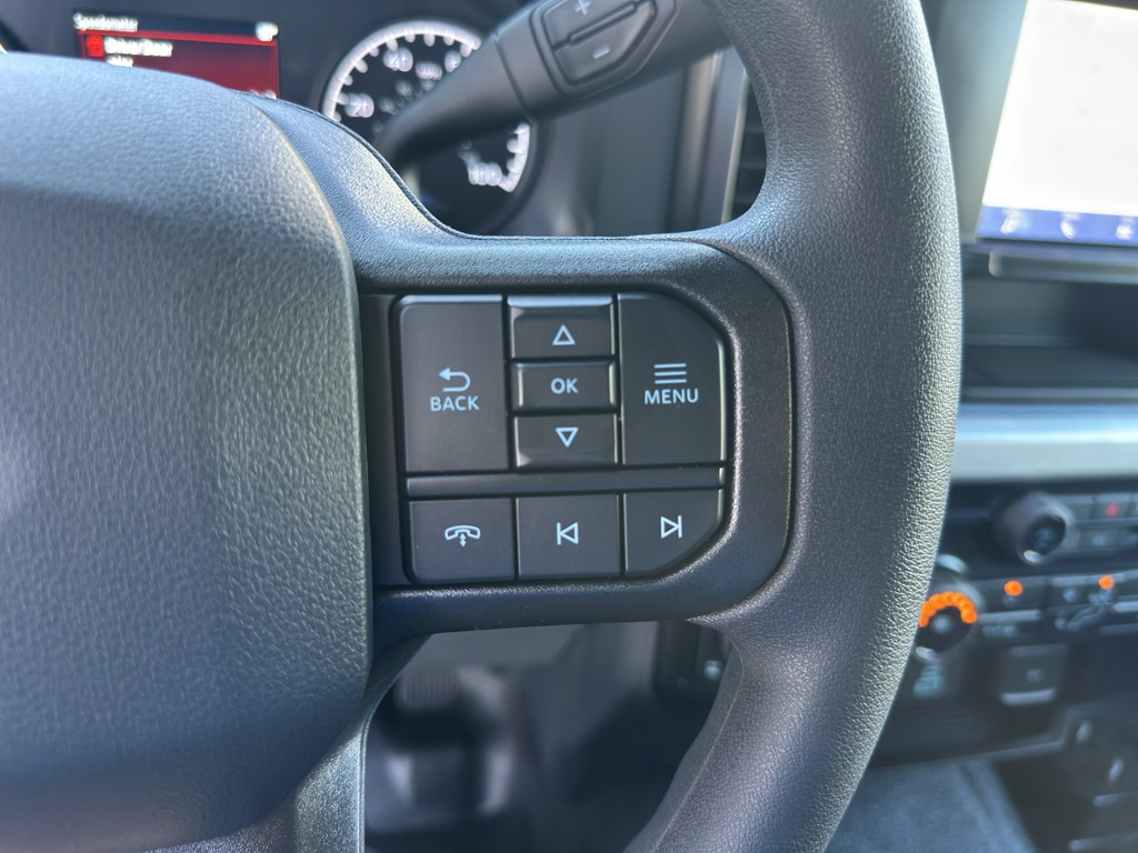 2025 Ford F-350 Super Duty Chassis Cab XL - Photo 22