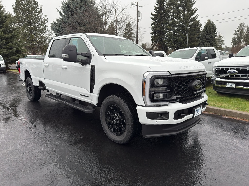 2026 Ford F-350 Super Duty Lariat's photo