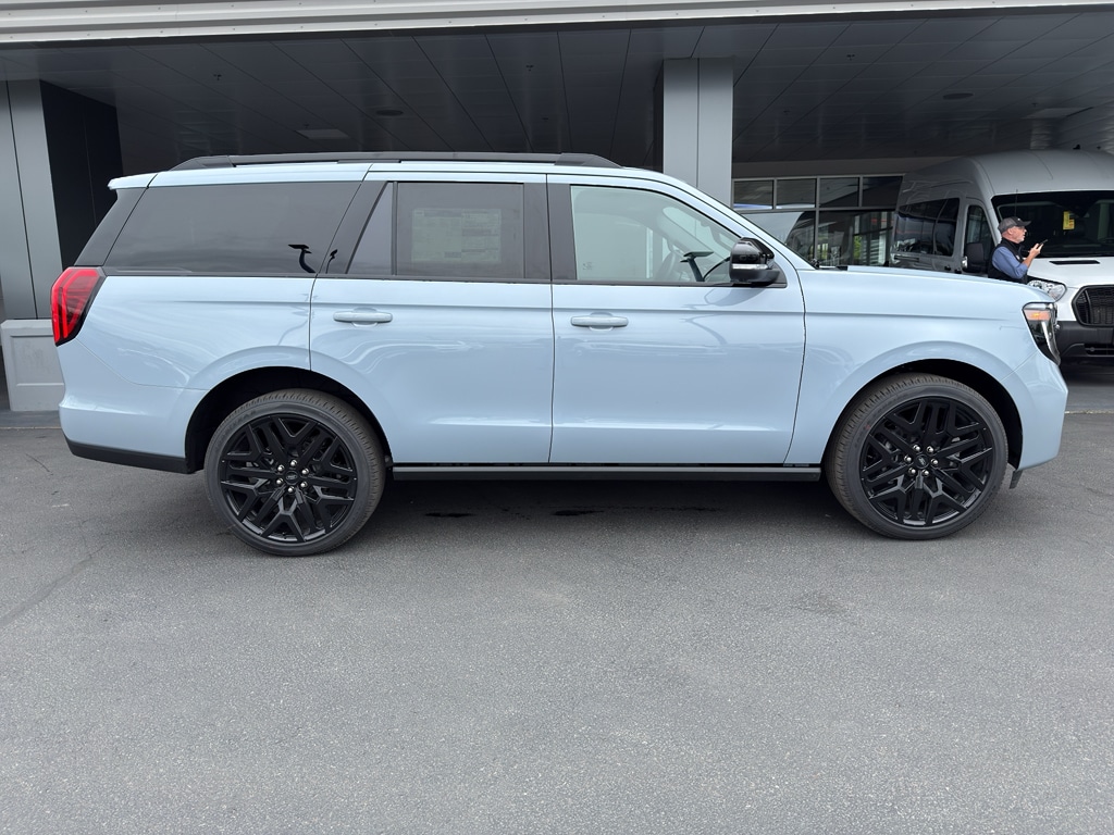 New 2026 Ford Expedition Platinum® SUV