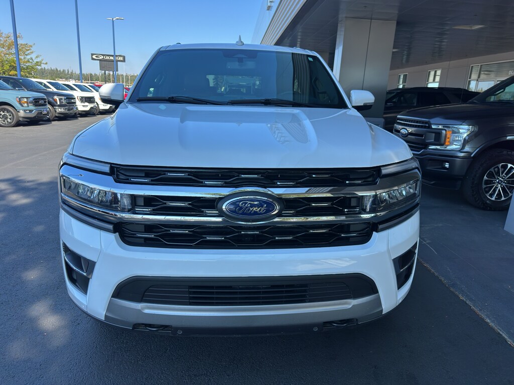 2024 Ford Expedition MAX Limited photo 2