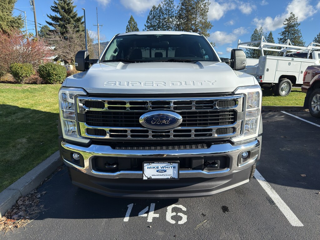 2026 Ford F-450 XL photo 2