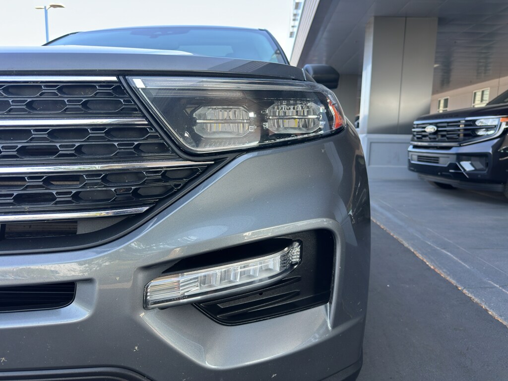 2024 Ford Explorer XLT photo 3