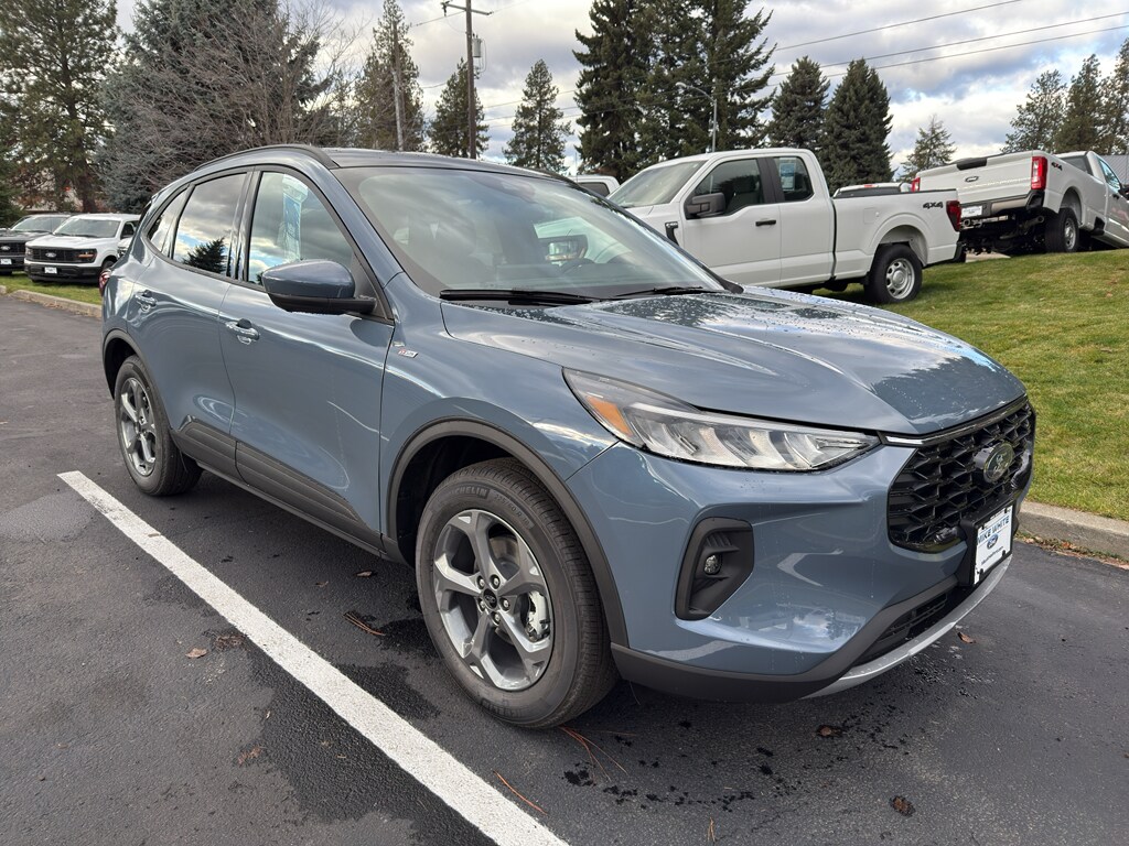 2026 Ford Escape ST-Line Select's photo