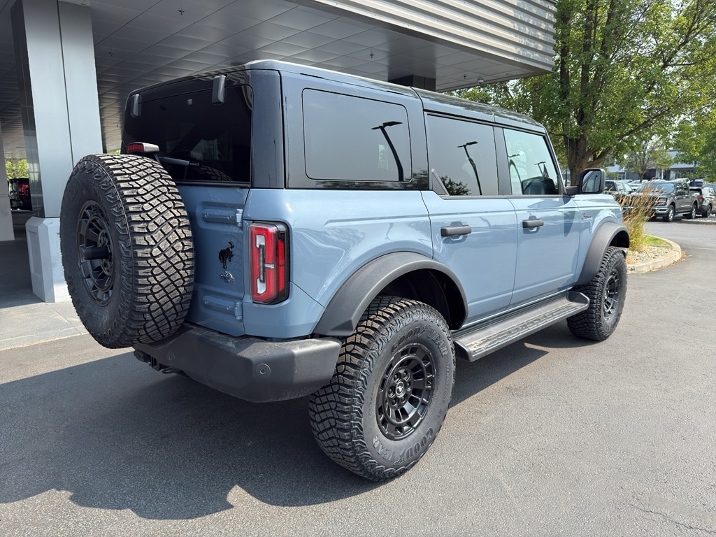 New 2025 Ford Bronco Outer Banks SUV