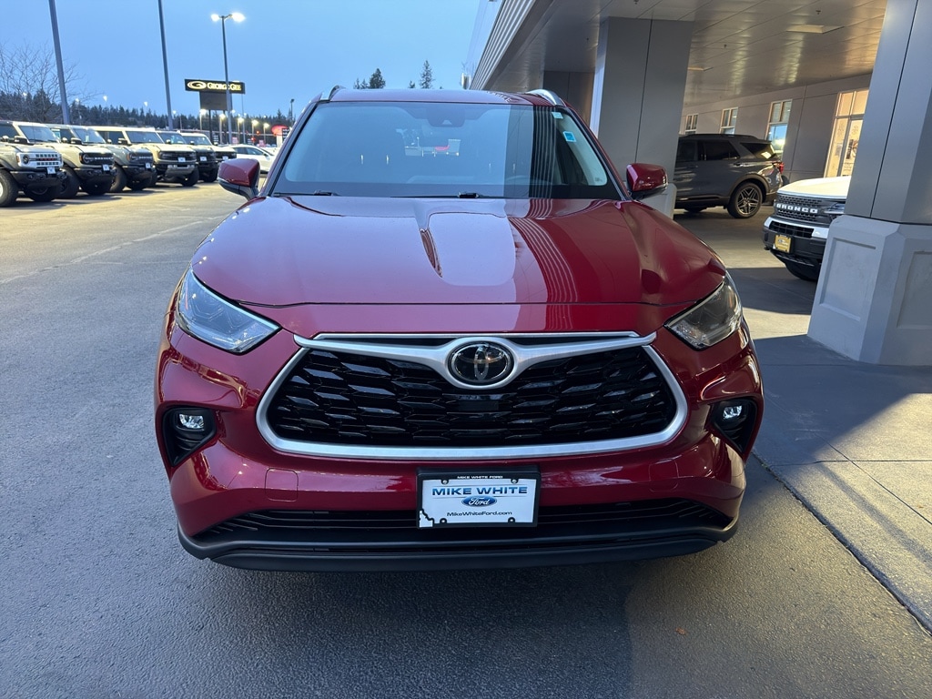 Used 2021 Toyota Highlander XLE SUV