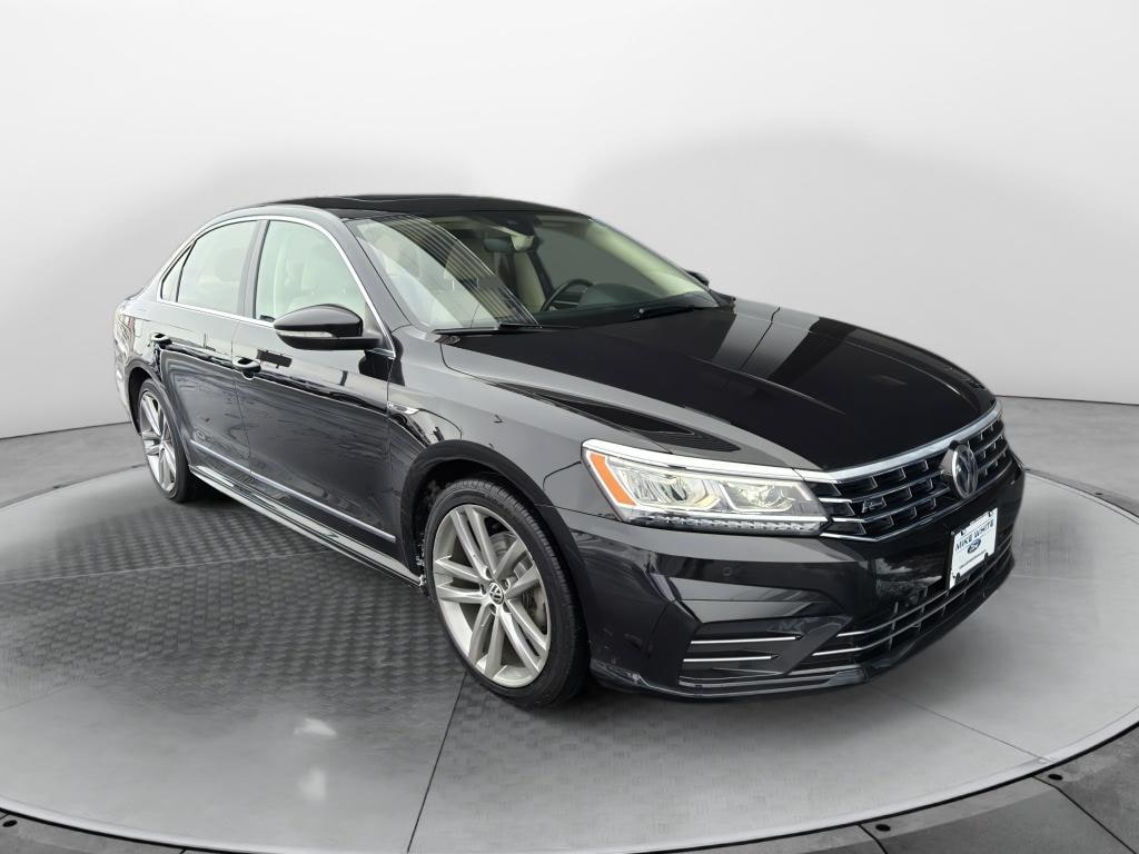 Used 2019 Volkswagen Passat 2.0T SE R-Line Sedan