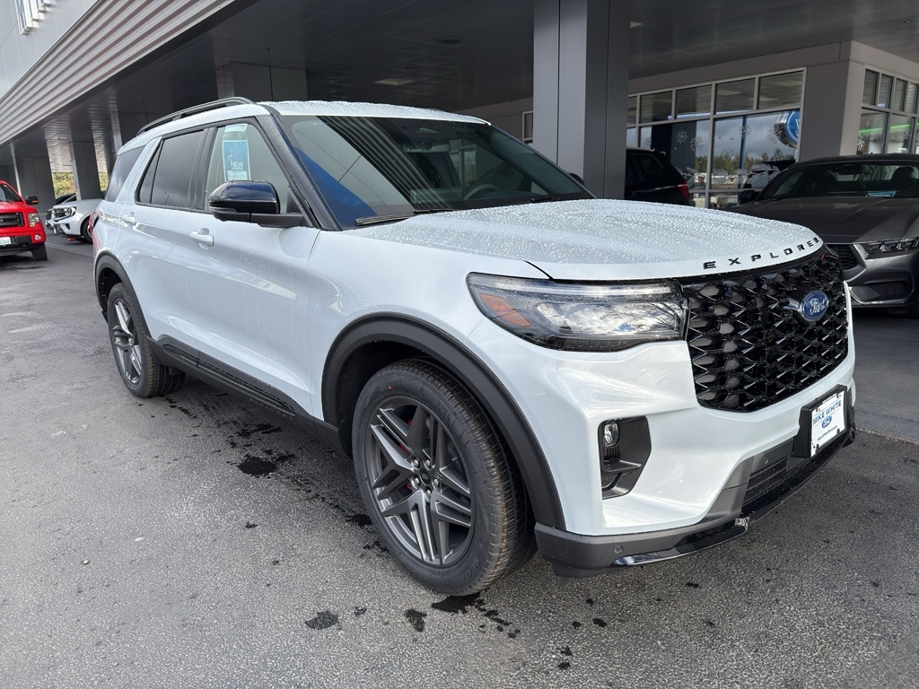 2026 Ford Explorer ST's photo