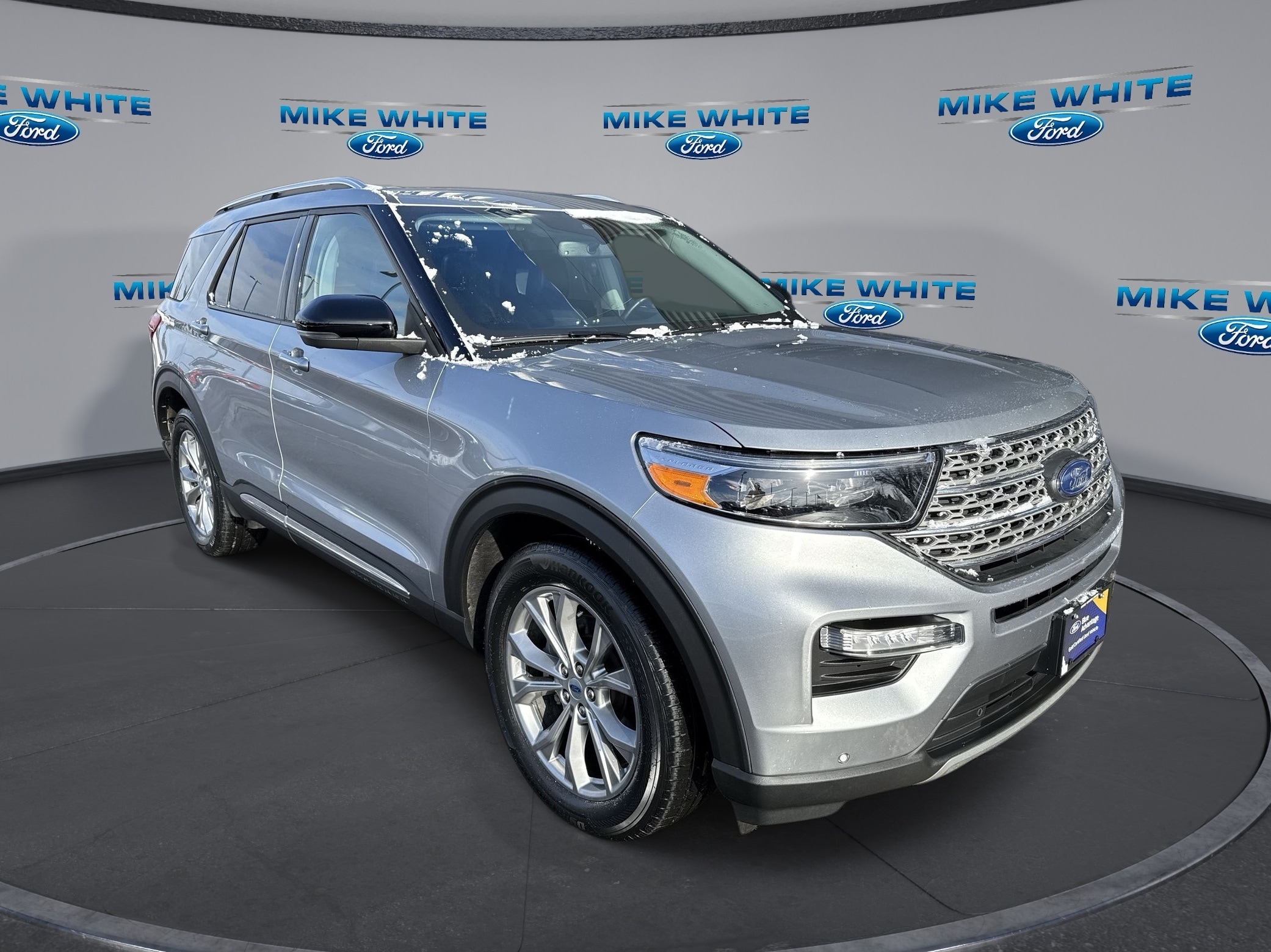 2023 Ford Explorer Limited 4WD's photo