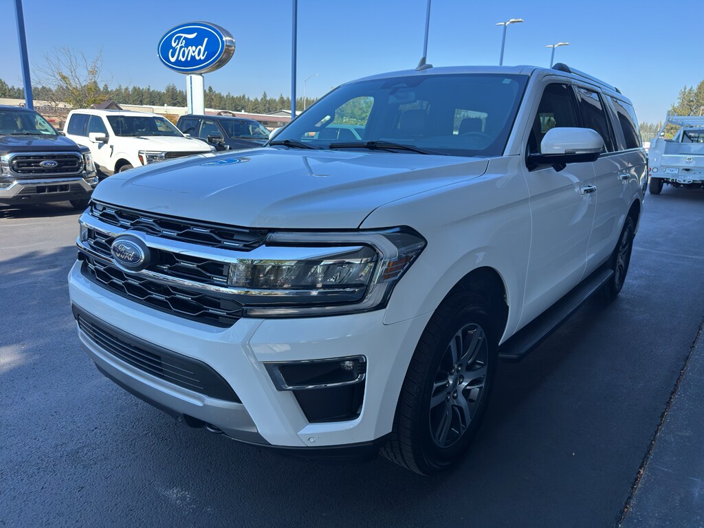 2024 Ford Expedition MAX Limited photo 3