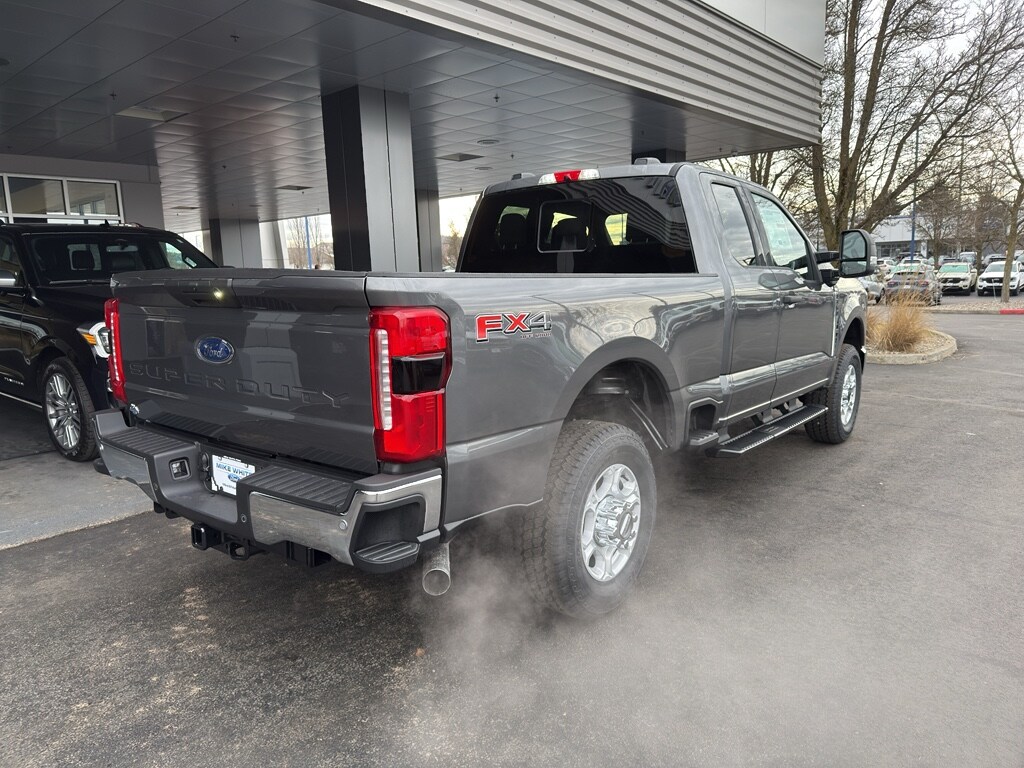 New 2026 Ford F-350 XLT Truck Super Cab