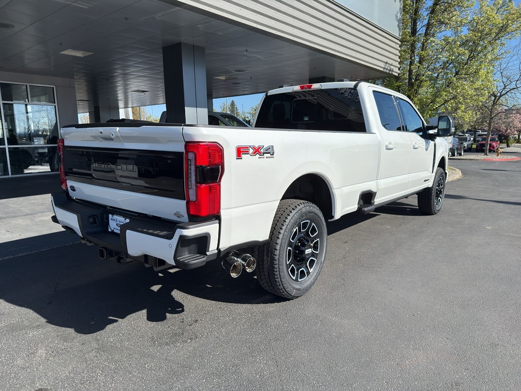New 2026 Ford F-350 Platinum Truck Crew Cab