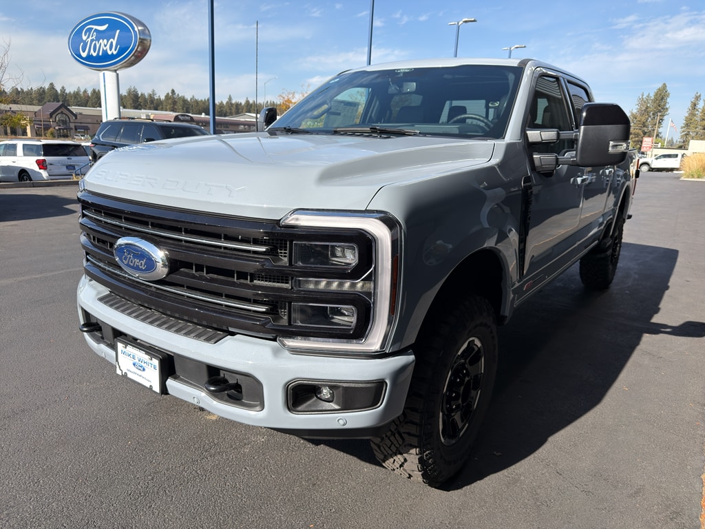 New 2026 Ford F-350 Platinum Truck Crew Cab