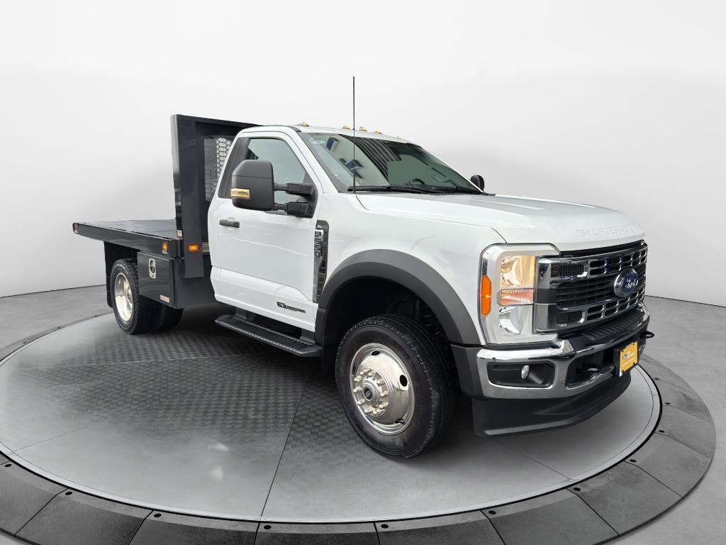2023 Ford F-550 Super Duty Chassis Cab XL's photo