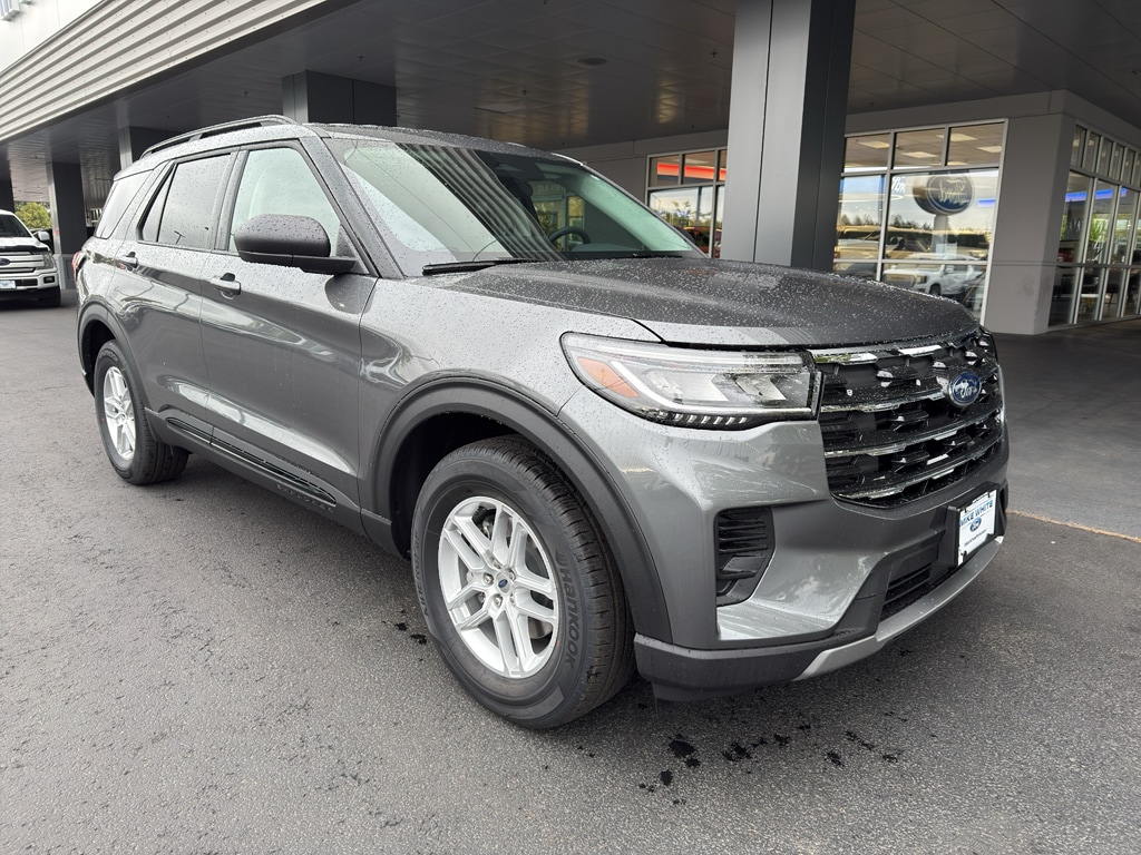 2026 Ford Explorer Active 4WD's photo