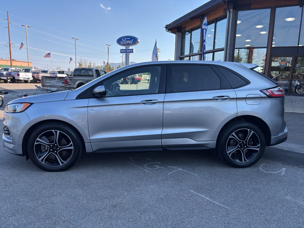 2020 Ford Edge ST photo 4