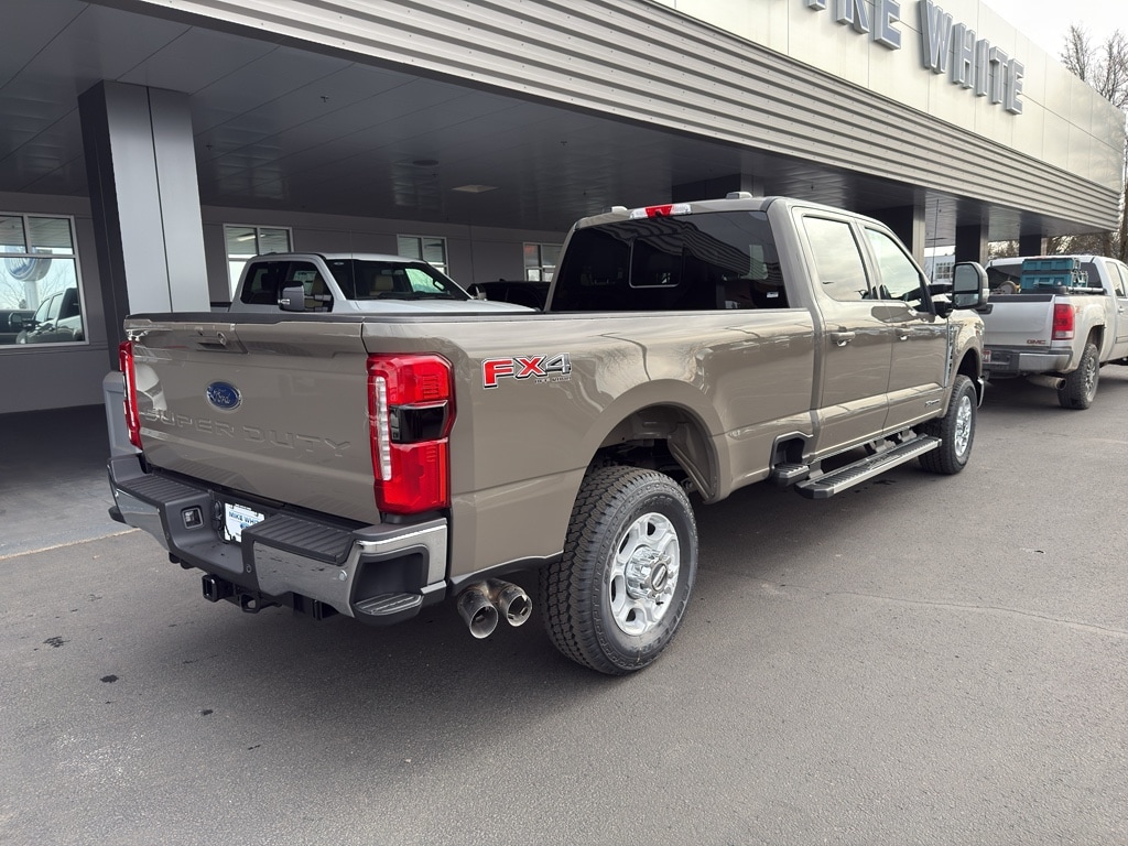 New 2026 Ford F-250 XLT Truck Crew Cab