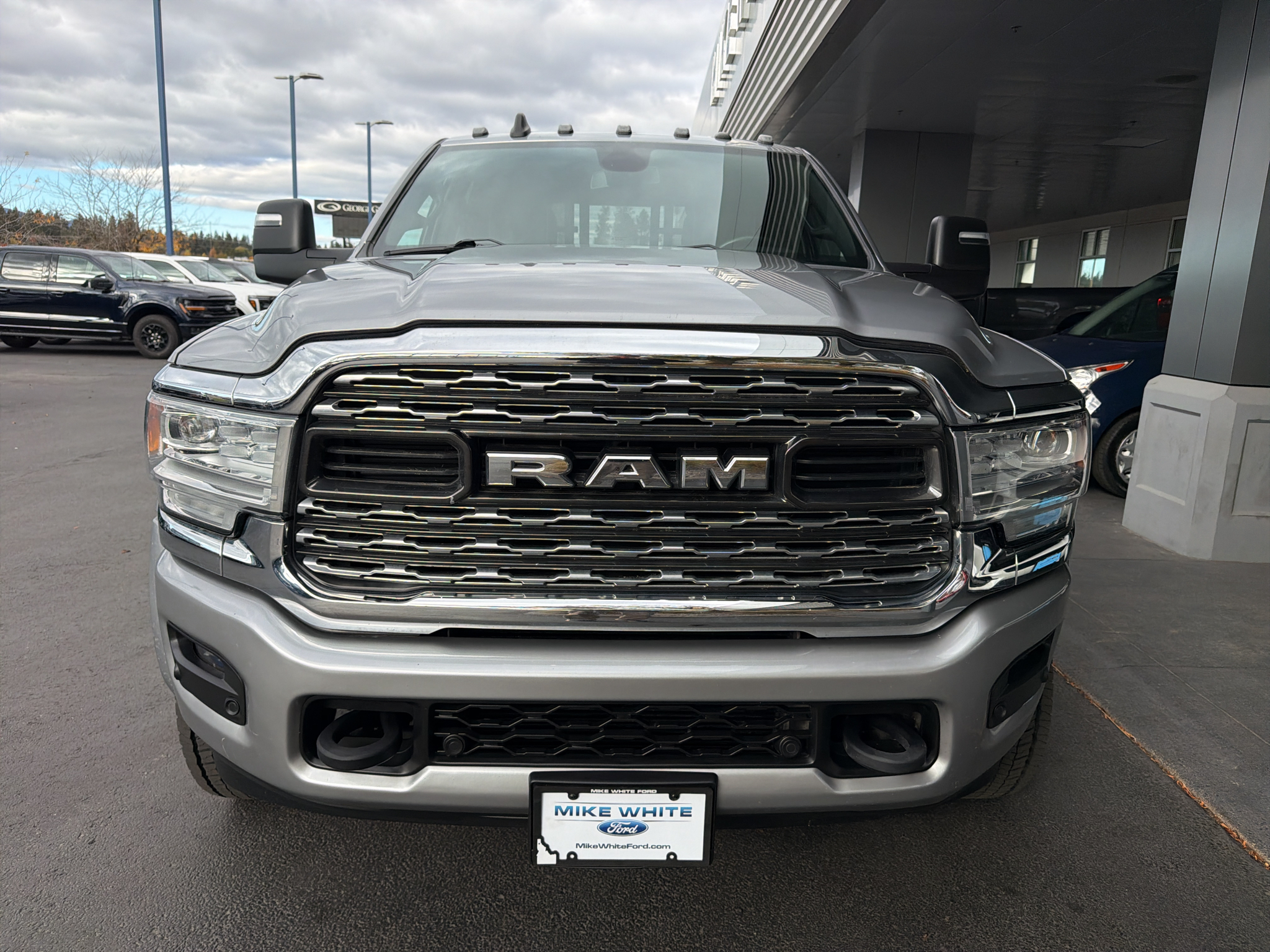 Used 2023 Ram 4500 Chassis Cab Tradesman/SLT/Laramie/Limited Crew Cab Truck