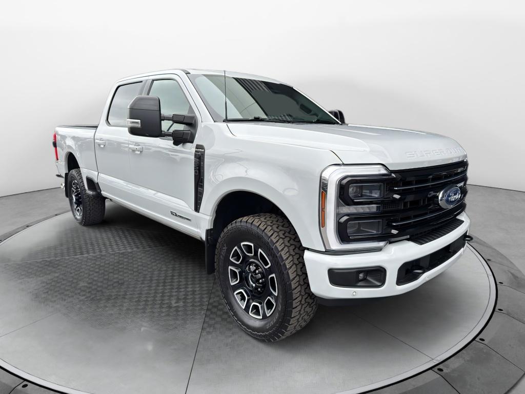 2025 Ford F-350 Platinum 4x4 Crew Cab 160 in SRW's photo
