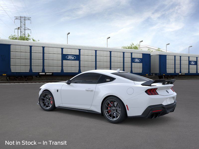 2025 Ford Mustang Dark Horse photo 4
