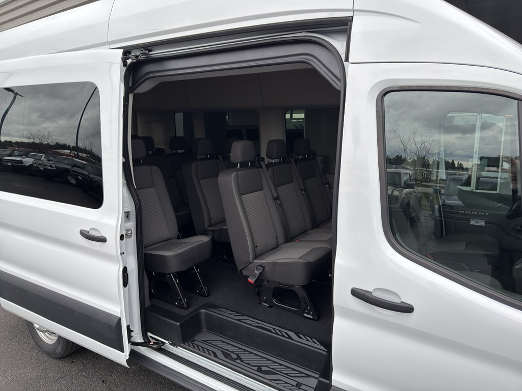 2025 Ford Transit Passenger Van XL - Photo 8