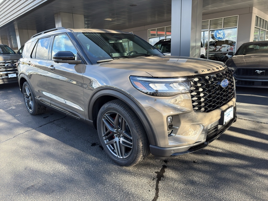 2026 Ford Explorer ST's photo