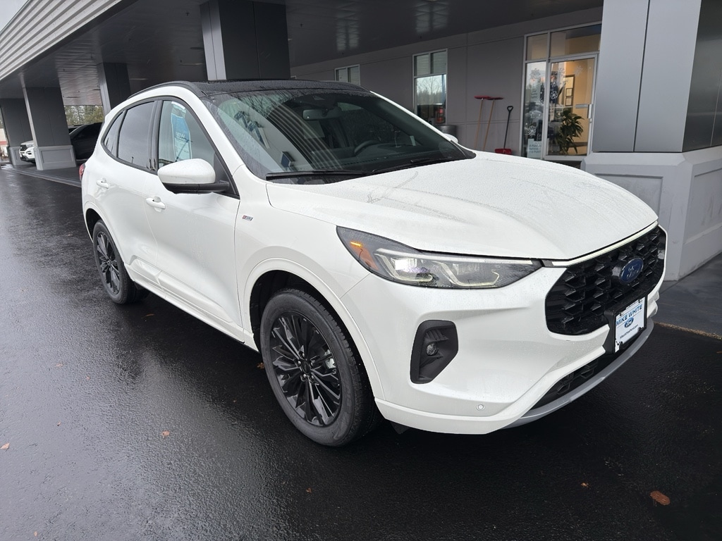 2026 Ford Escape ST-Line Elite's photo