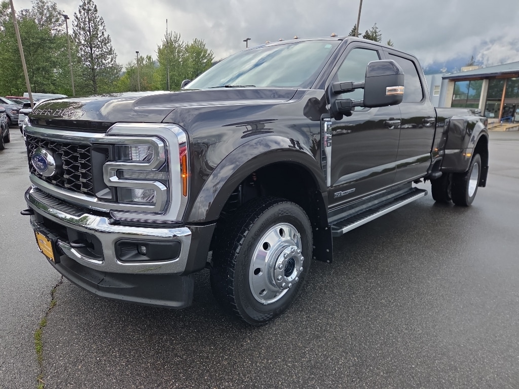 Used 2025 Ford F-450 Lariat DRW Crew Cab Long Bed Truck