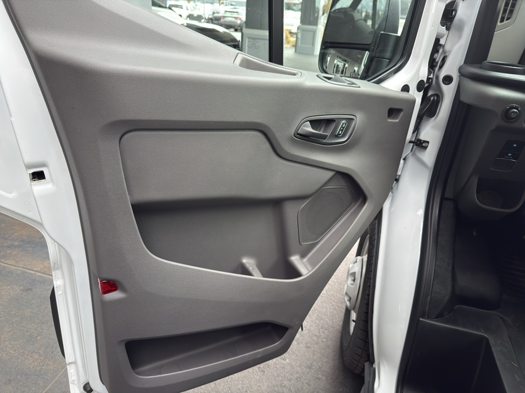 2025 Ford Transit Passenger Van XL - Photo 15