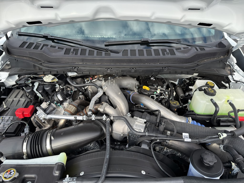 2025 Ford F-550 Super Duty Chassis Cab XL - Photo 34