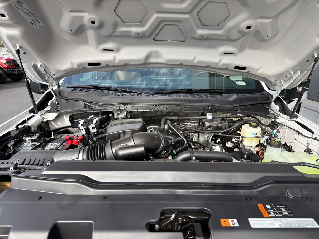 New 2026 Ford F-350 Lariat Truck Crew Cab