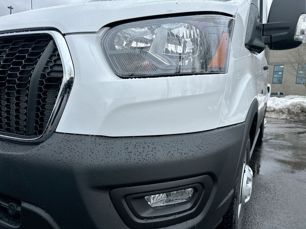 2024 Ford Transit photo 4