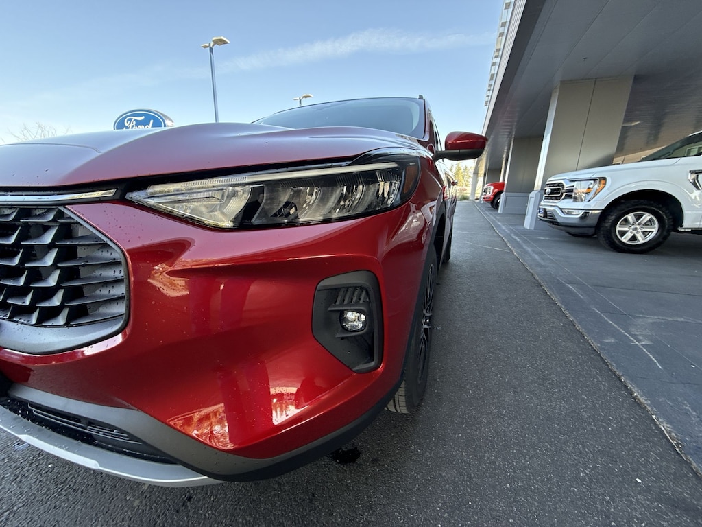 New 2025 Ford Escape PHEV SUV