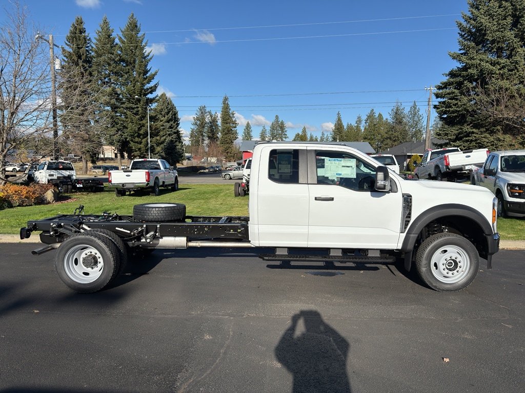 New 2026 Ford F-550 Chassis Truck Super Cab