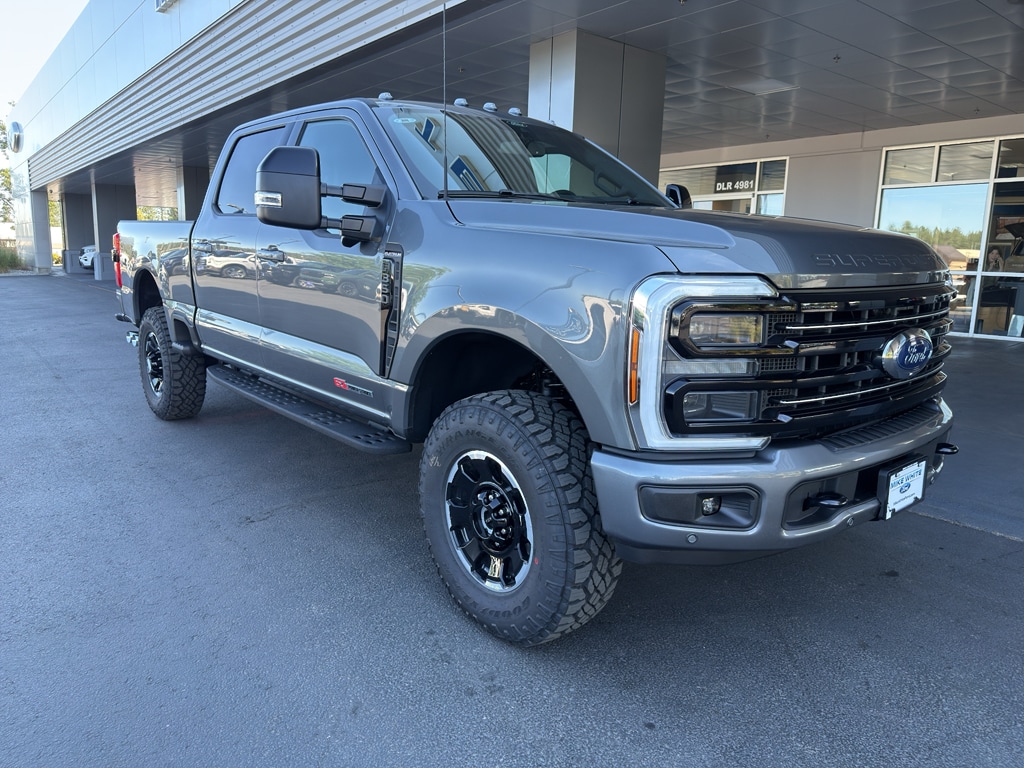 New 2026 Ford F-350 Platinum Truck Crew Cab