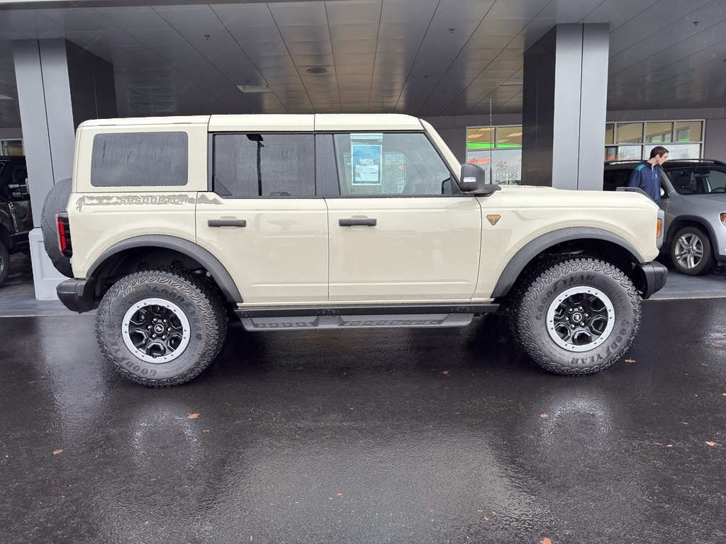 New 2025 Ford Bronco Badlands SUV