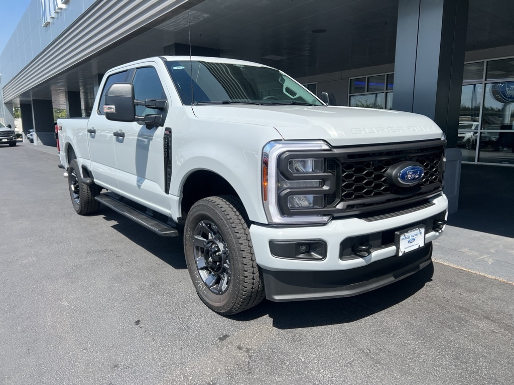 New 2026 Ford F-250 XL Truck Crew Cab