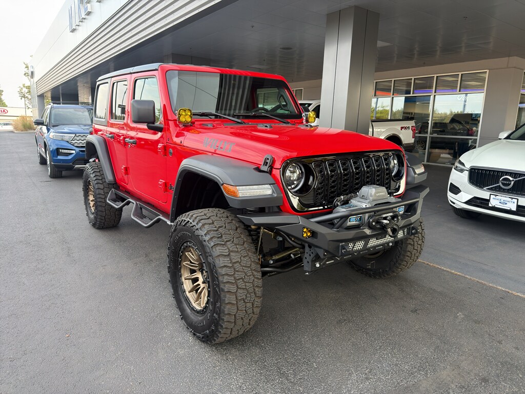 Used 2025 Jeep Wrangler