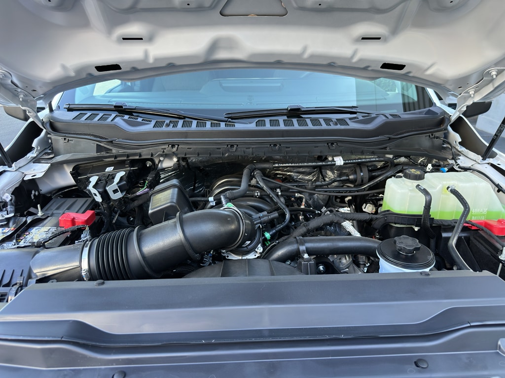 2025 Ford F-350 Super Duty Chassis Cab XL - Photo 5