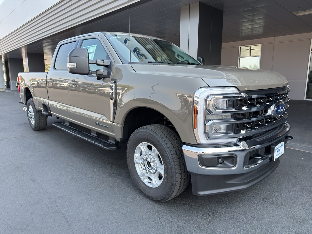 2026 Ford F-350 Super Duty XLT's photo