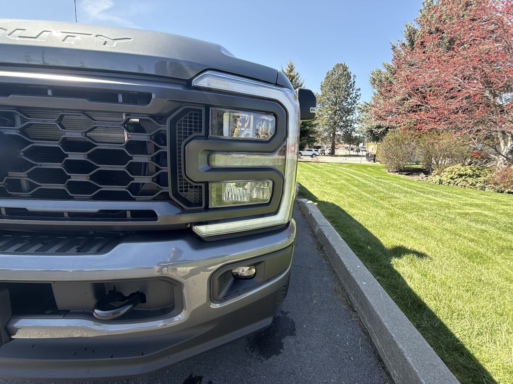 New 2025 Ford F-350 XL Truck Crew Cab