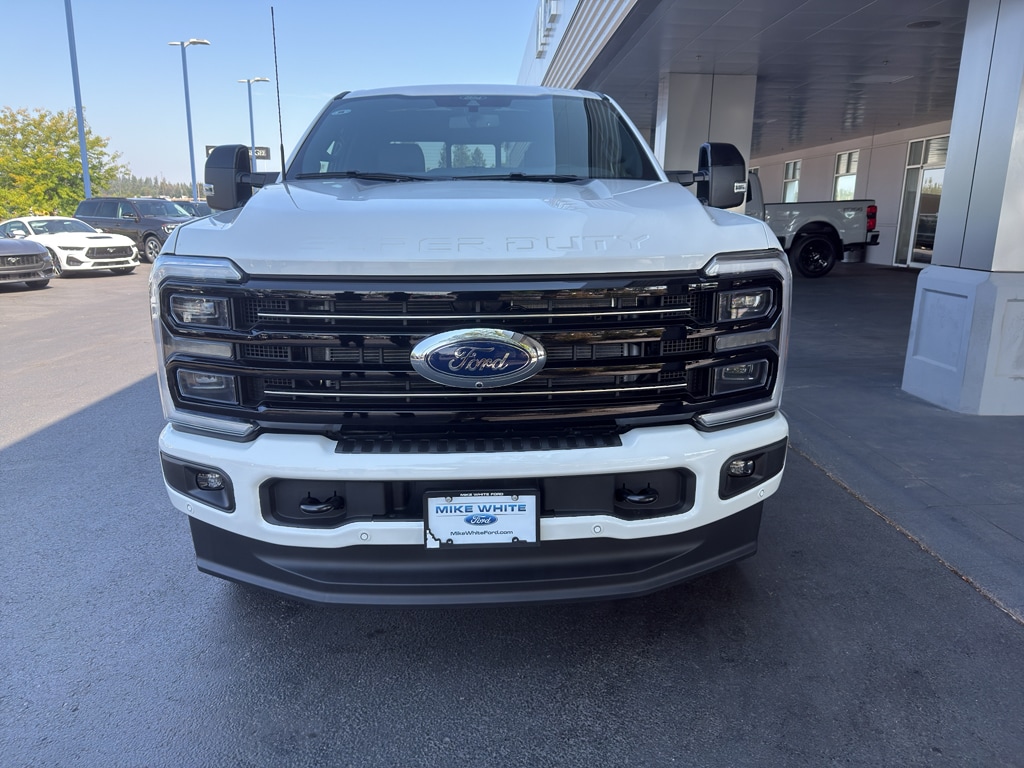 New 2026 Ford F-350 Platinum Truck Crew Cab