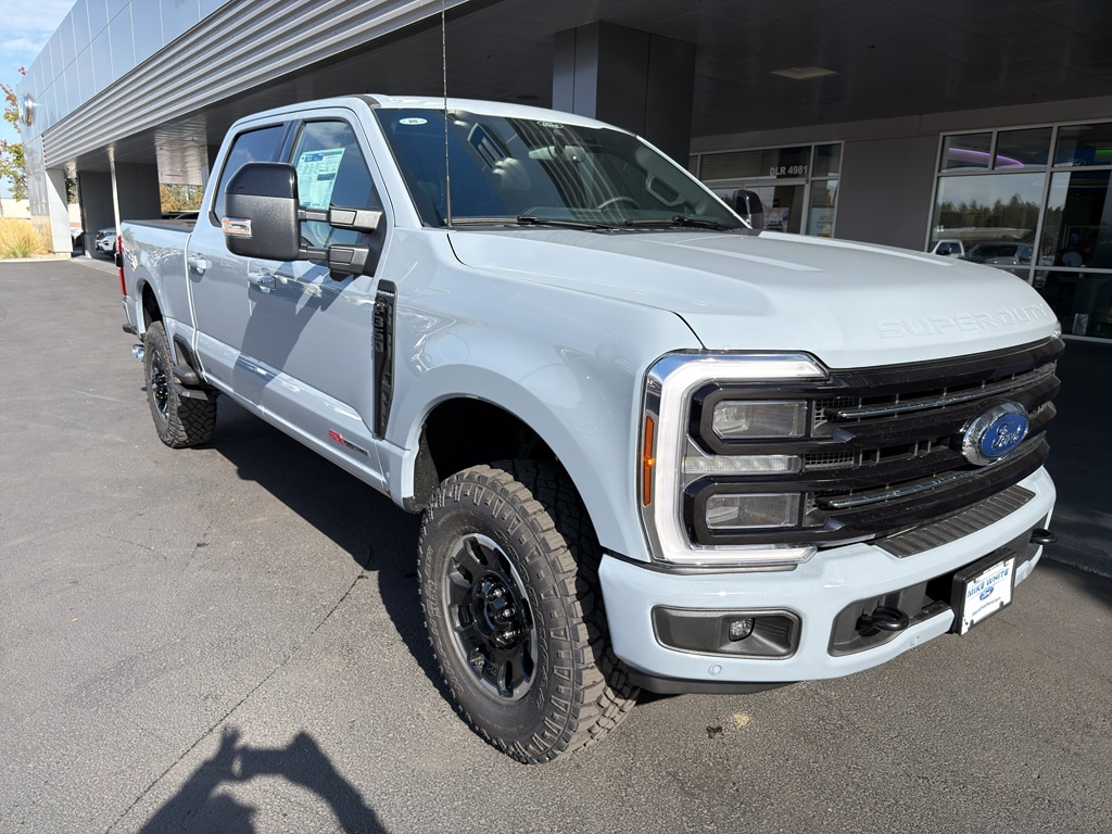 New 2026 Ford F-350 Platinum Truck Crew Cab