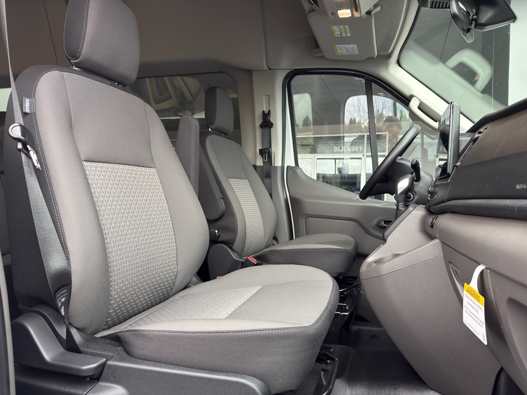 2025 Ford Transit Passenger Van XL - Photo 33
