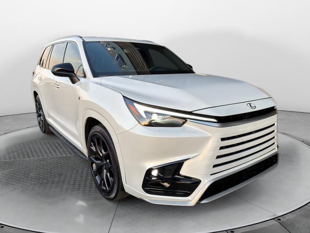 2024 Lexus TX Hybrid 500h's photo