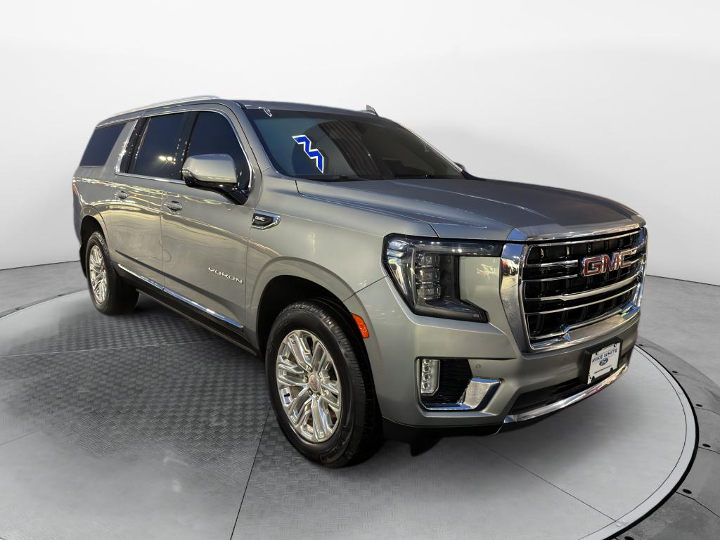 2023 GMC Yukon XL SLT's photo