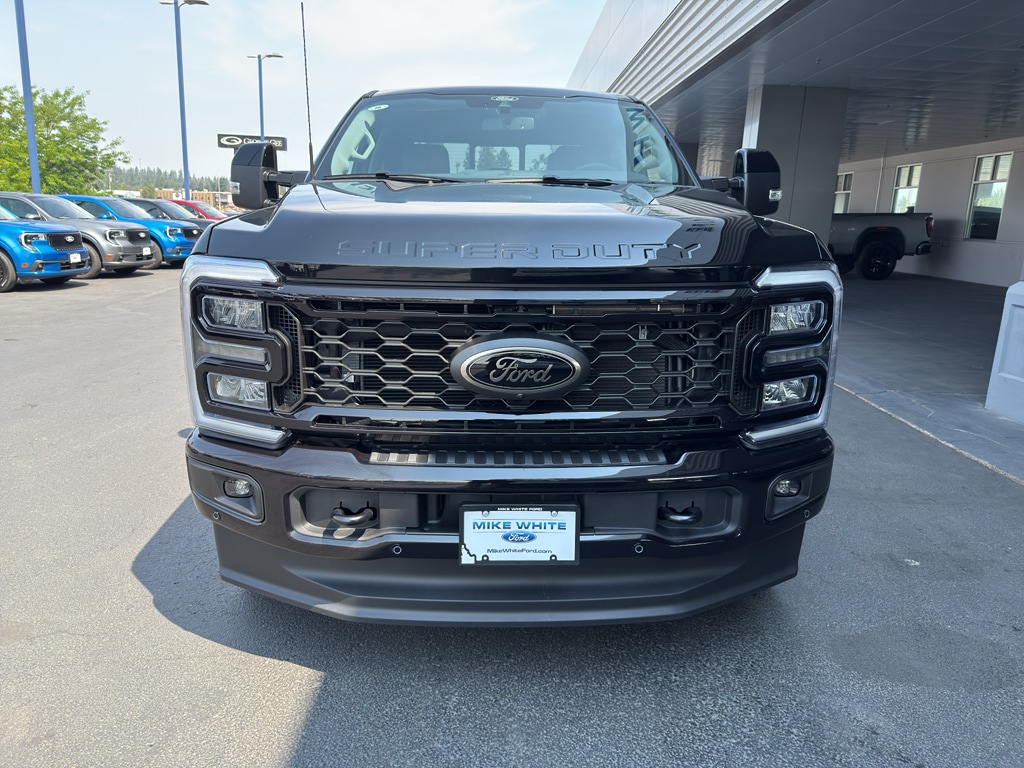 New 2026 Ford F-250 Lariat Truck Crew Cab